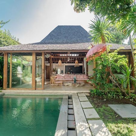 Villa Saffira Seminyak  Exterior photo