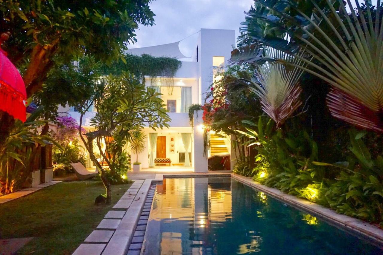 Villa Saffira Seminyak  Exterior photo